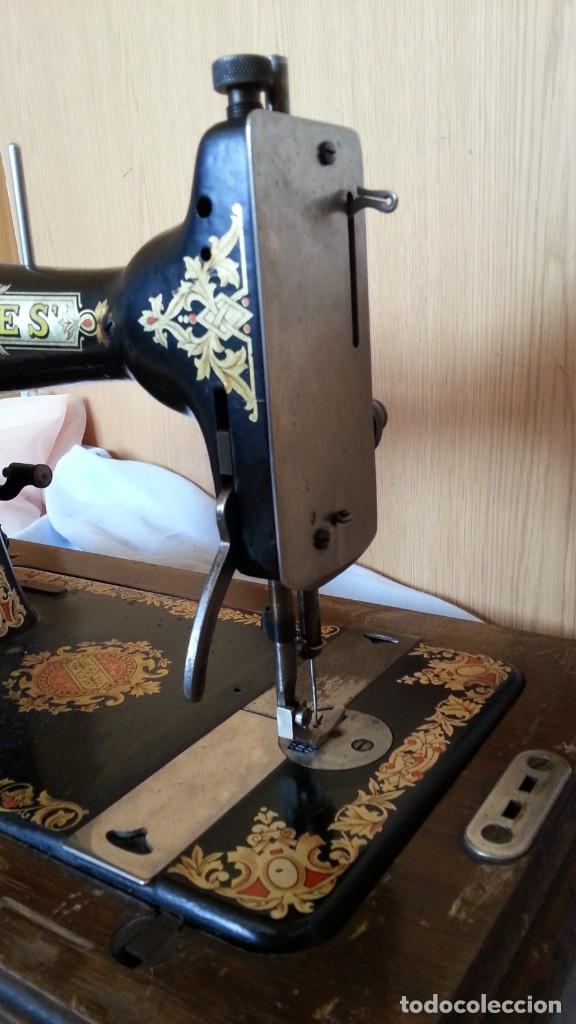 Antig&uuml;edades: M&aacute;quina de coser marca Jones. - Foto 5
