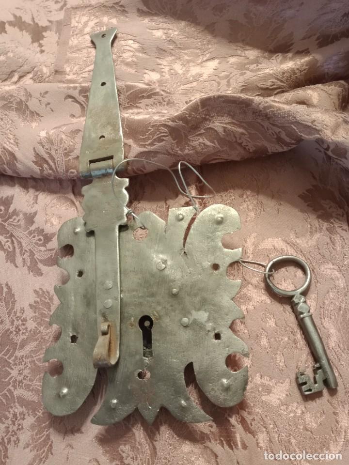 Antig&uuml;edades: CERRADURA ANTIGUA - Foto 1
