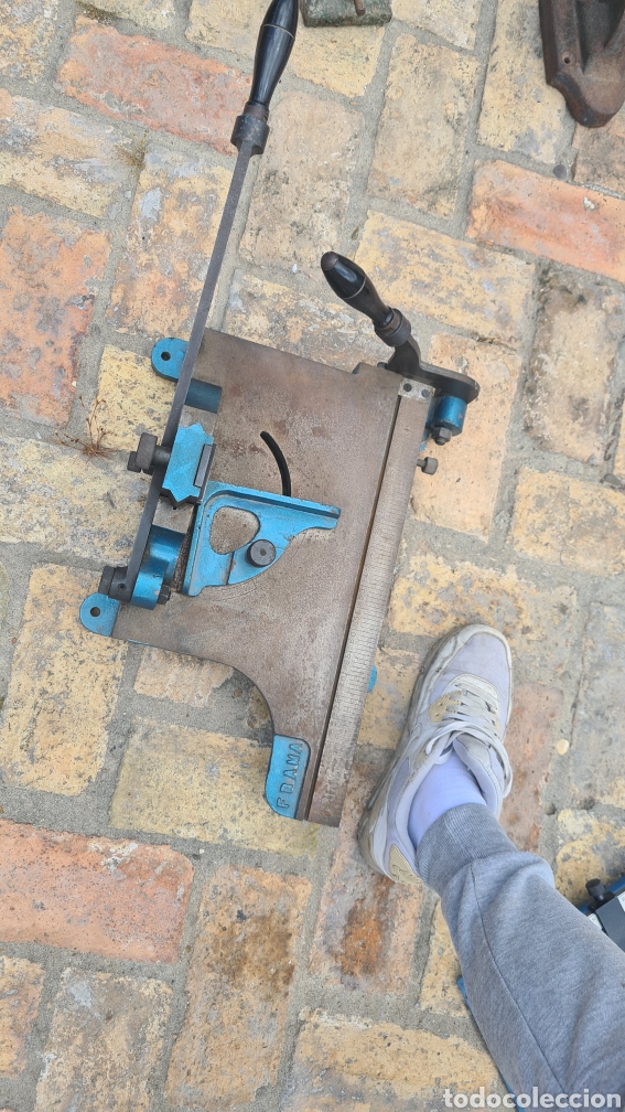 Antig&uuml;edades: Maquina de corta regleta - Foto 2