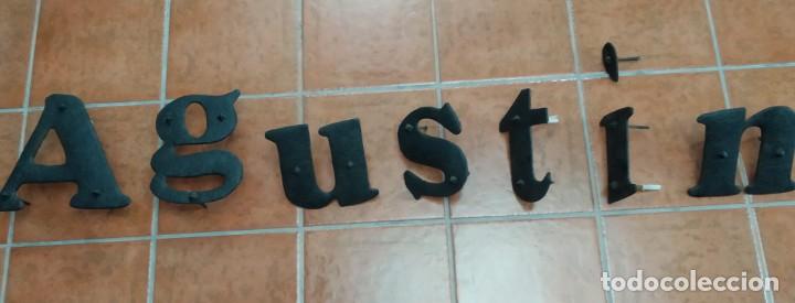 Antig&uuml;edades: Letras de forja para fijar en la pared. - Foto 1