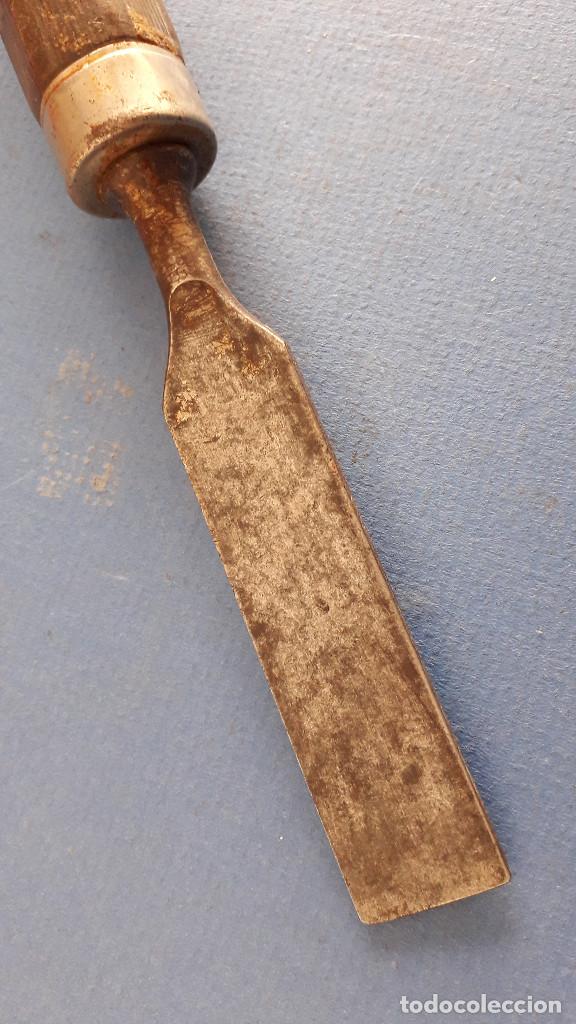 Antig&uuml;edades: formon WB 24 con corte biselado de 2,4cm aprox, largo 24cm aprox - Foto 3