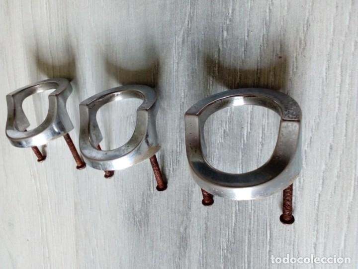 3 tiradores metálicos con ojo de cerradura, par - Buy Second-hand articles  for home and decoration on todocoleccion