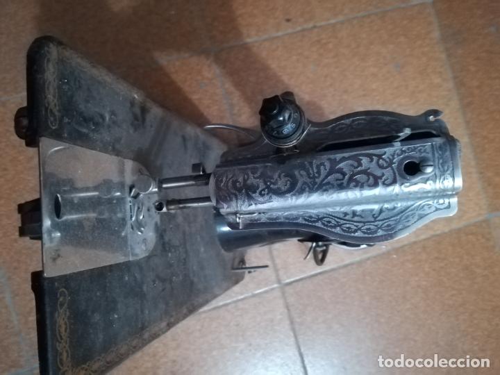 Antig&uuml;edades: Maquina de coser ALFA - Foto 3