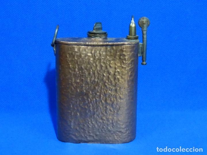 Antig&uuml;edades: ANTIGUO MECHERO DE BRONCE. 14x9x4 CM. - Foto 1