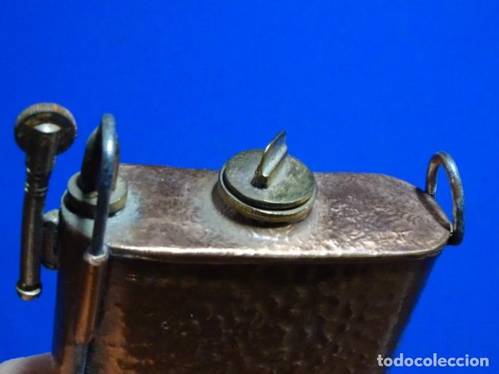 Antig&uuml;edades: ANTIGUO MECHERO DE BRONCE. 14x9x4 CM. - Foto 6
