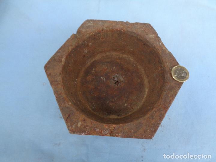 Antig&uuml;edades: ANTIGUA PESA EX&Aacute;GONAL DE 10 KILOS - Foto 3