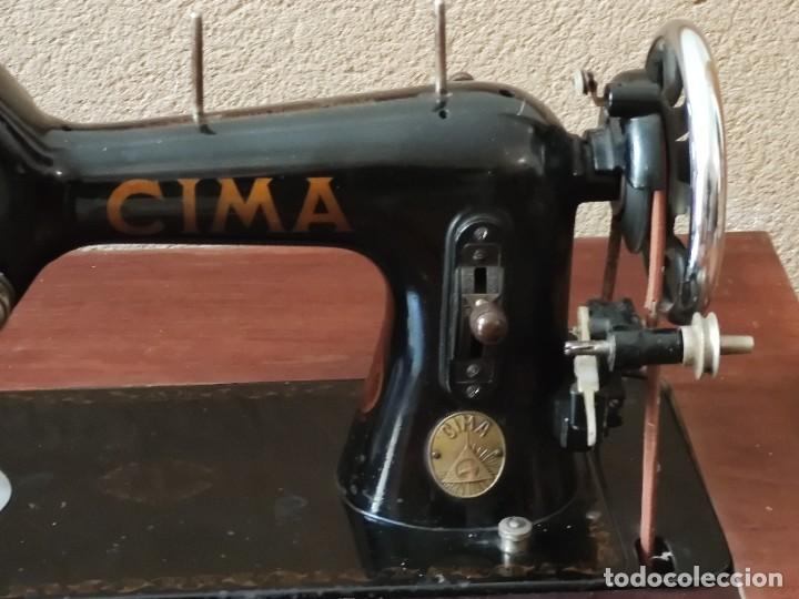 Antigüedades: Máquina de coser CIMA, Estarta y Ecenarro, 1940 (precursora de SIGMA) con Mueble excepcional - Foto 8 - 259323615
