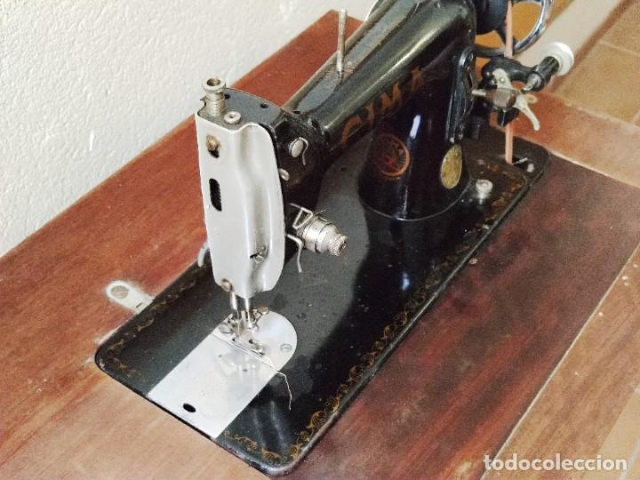 Antigüedades: Máquina de coser CIMA, Estarta y Ecenarro, 1940 (precursora de SIGMA) con Mueble excepcional - Foto 19 - 259323615