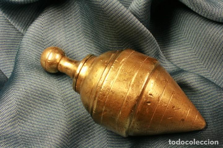 Antig&uuml;edades: Plomada incompleta construcci&oacute;n. Cabeza roscada. Plumb bob incomplete construction. Threaded head. - Foto 2