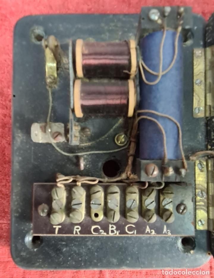 Tel&eacute;fonos: CONJUNTO DE CENTRALITAS E INTERCOMUNICADORES. LA TELEIBERICA. CIRCA 1930. - Foto 4