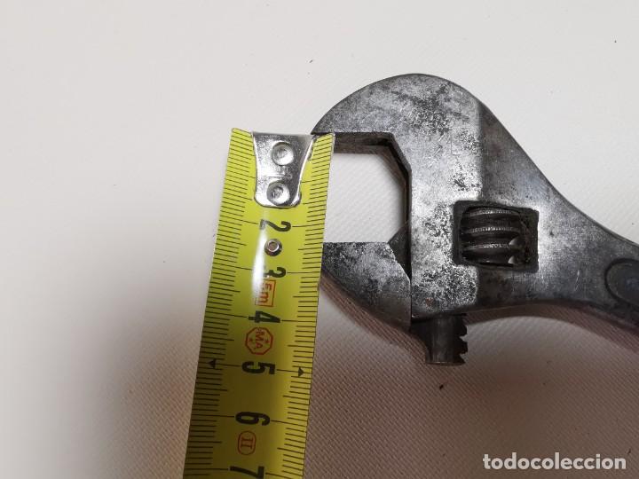 Pequeña llave inglesa zubi-ondo de segunda mano por 5 EUR en A Coruña en  WALLAPOP