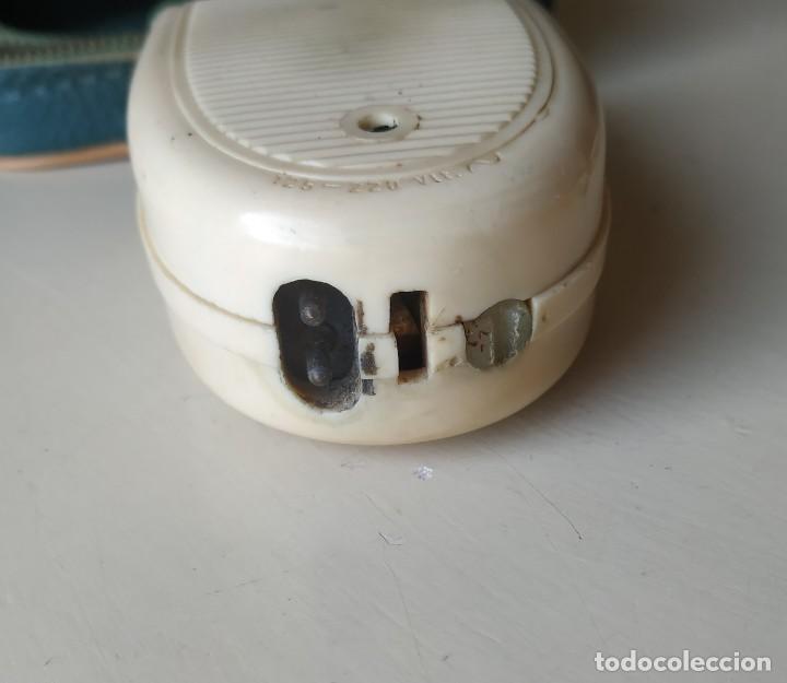 Antigüedades: Antigua máquina de afeitar Telefunken. Maquinilla eléctrica. Años 50 - Foto 11 - 260393940