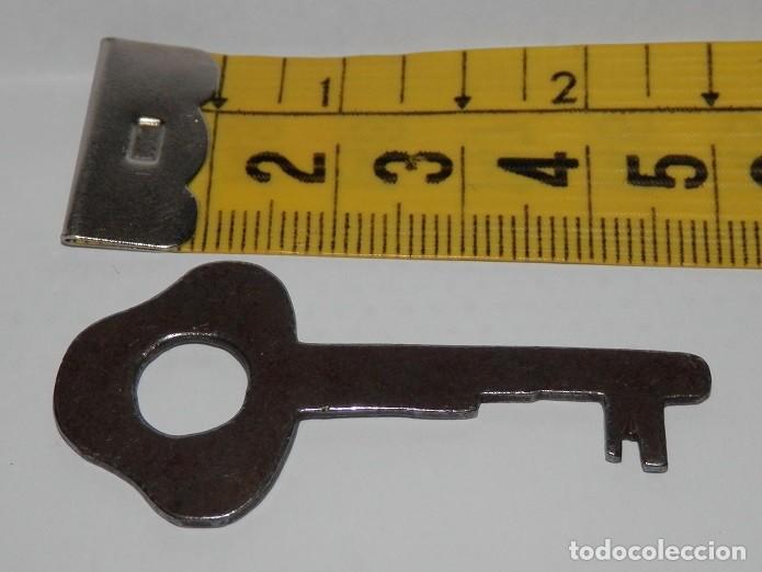 Antig&uuml;edades: UNA PEQUE&Ntilde;A LLAVE ANTIGUA - Foto 1