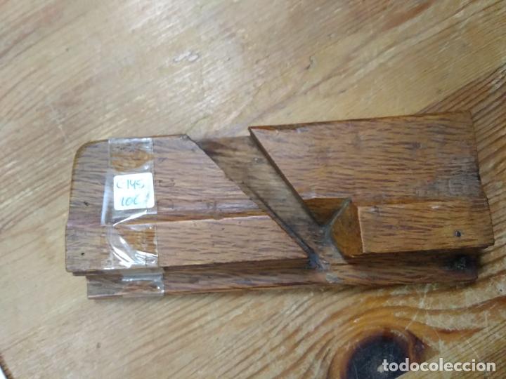 Antig&uuml;edades: Base de cepillo carpintero C-145. Caja cepillos - Foto 2