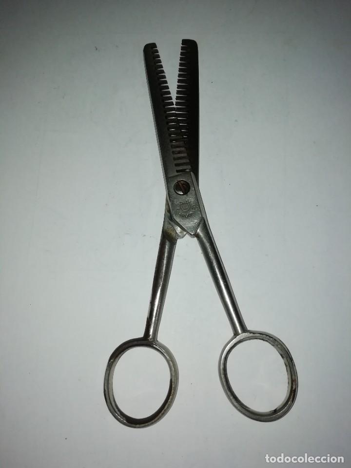 Antig&uuml;edades: Tijeras barberia filarmonica 2000 - Foto 2