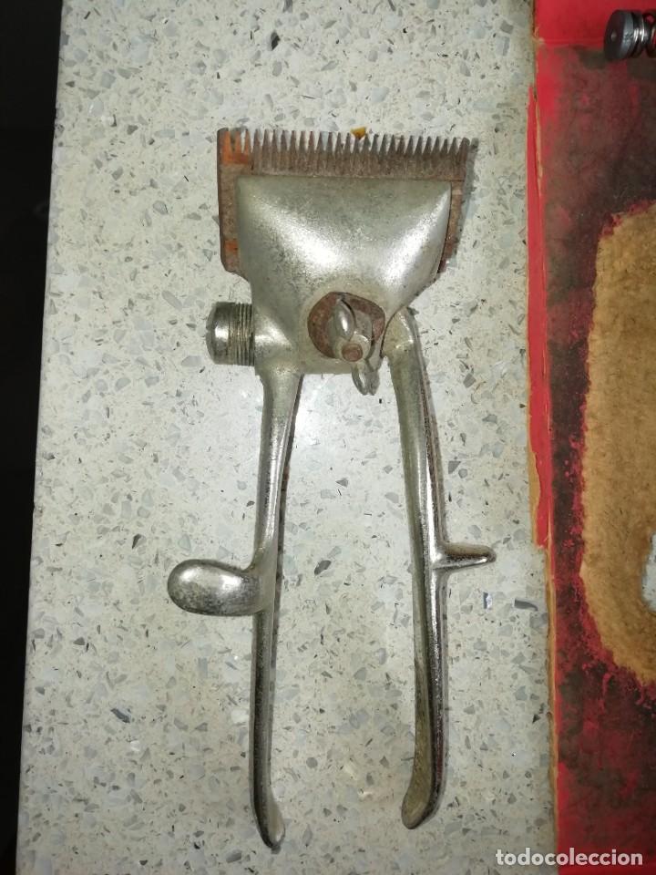Antig&uuml;edades: Antigua Maquinilla para cortar el pelo - Foto 2