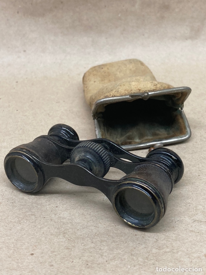 Antig&uuml;edades: Binoculares antiguos en su funda - Foto 2
