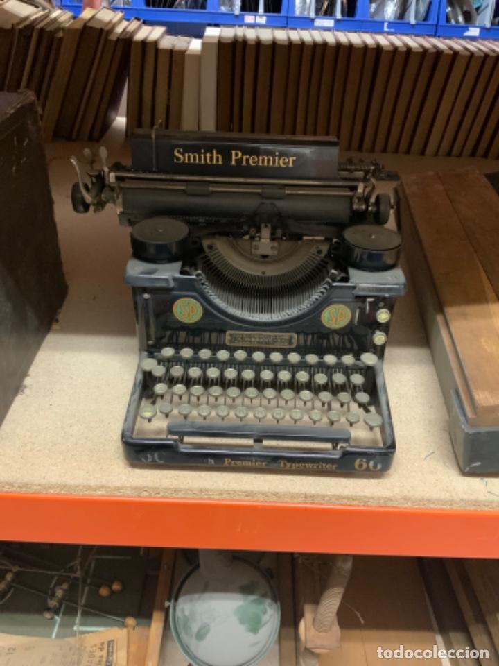 Antig&uuml;edades: M&aacute;quina de escribir Smith Premier - Foto 1