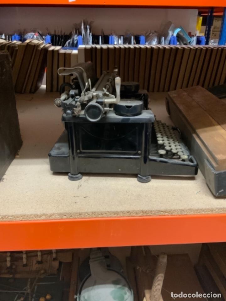 Antig&uuml;edades: M&aacute;quina de escribir Smith Premier - Foto 3