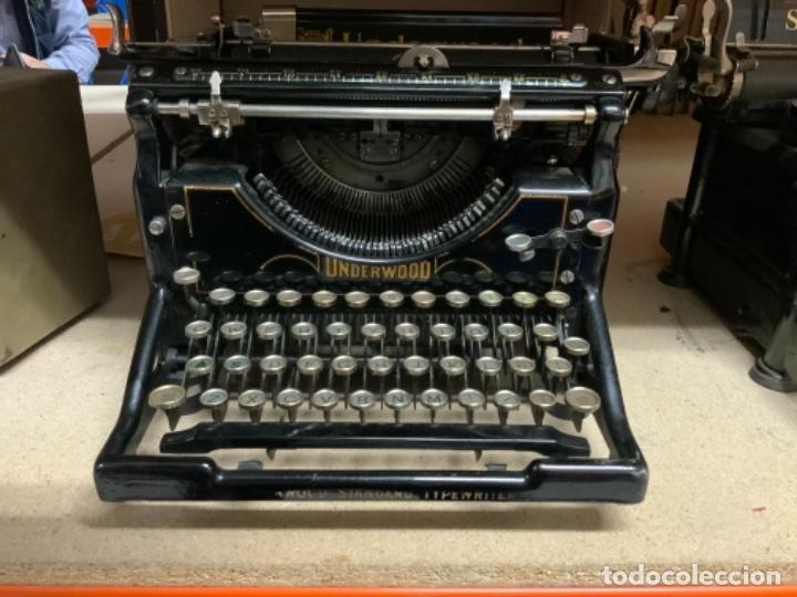 Antig&uuml;edades: M&aacute;quina de escribir Underwood - Foto 2