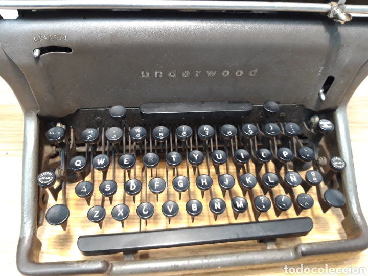 Antig&uuml;edades: M&aacute;quina de escribir Underwood - Foto 3