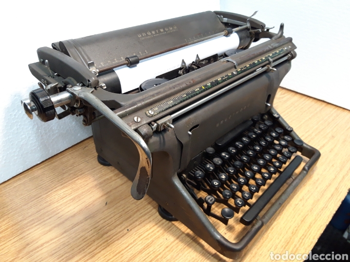 Antig&uuml;edades: M&aacute;quina de escribir Underwood - Foto 4