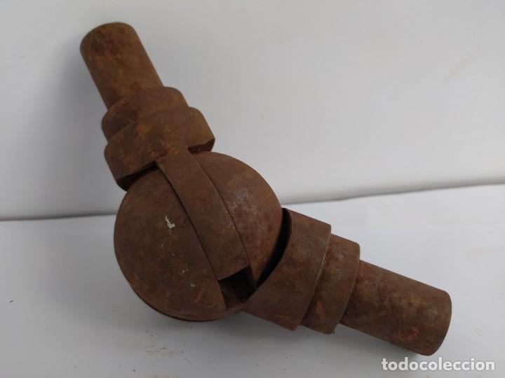 Antig&uuml;edades: ANTIGUA ROTULA DOBLE. 1KG, 16 CMS. - Foto 3