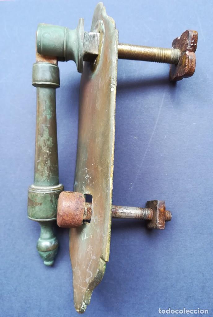 Antig&uuml;edades: LLAMADOR DE PUERTA EN LAT&Oacute;N O BRONCE - Foto 1