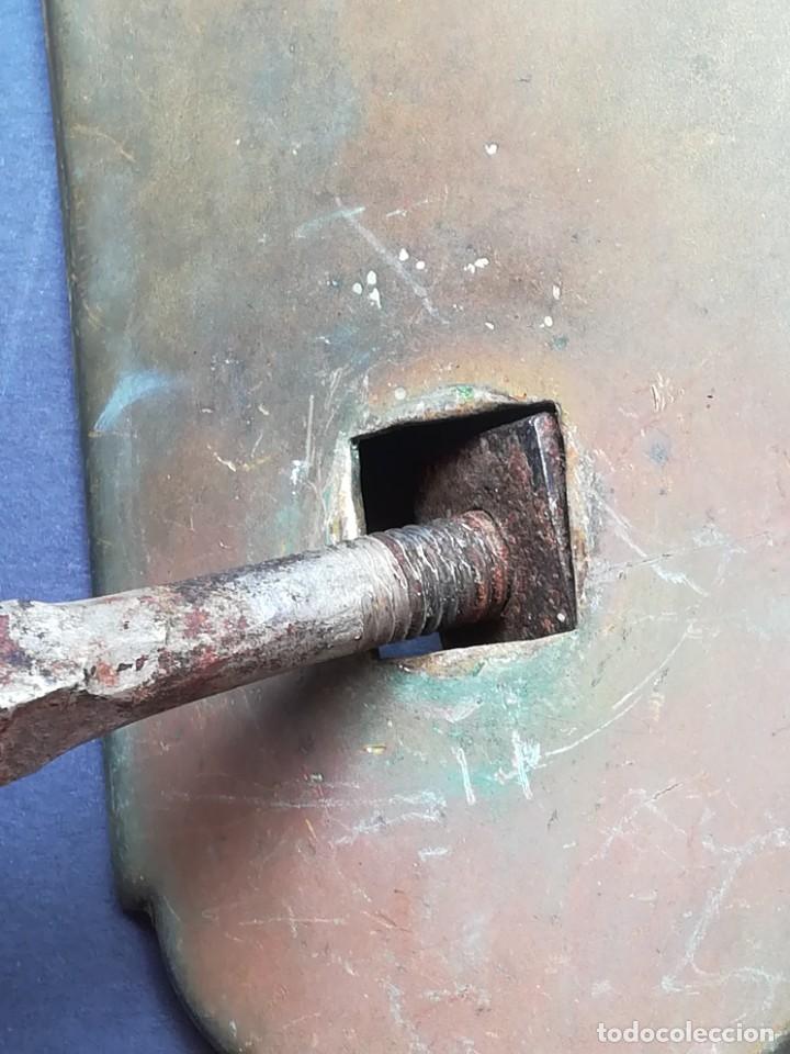Antig&uuml;edades: LLAMADOR DE PUERTA EN LAT&Oacute;N O BRONCE - Foto 16