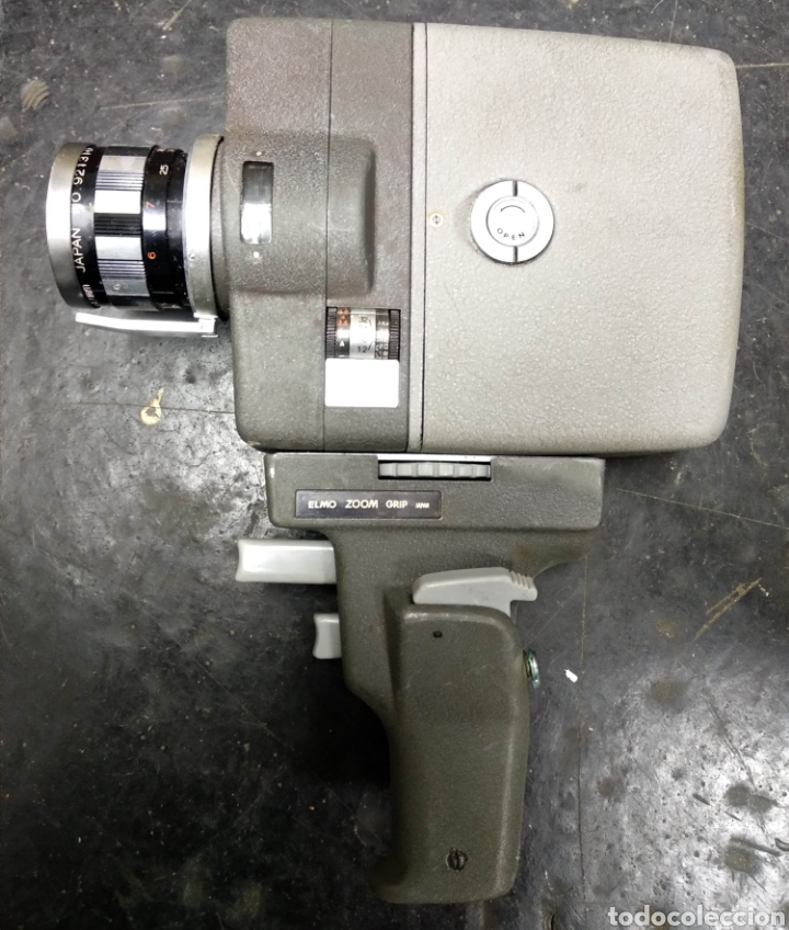 Antiguidades: Tomavistas ELMO 8-S ZOOM AUTO EYE JAPAN SUPER 8 CAMERA VINTAGE a&ntilde;os 70. Con su bolsa de transporte