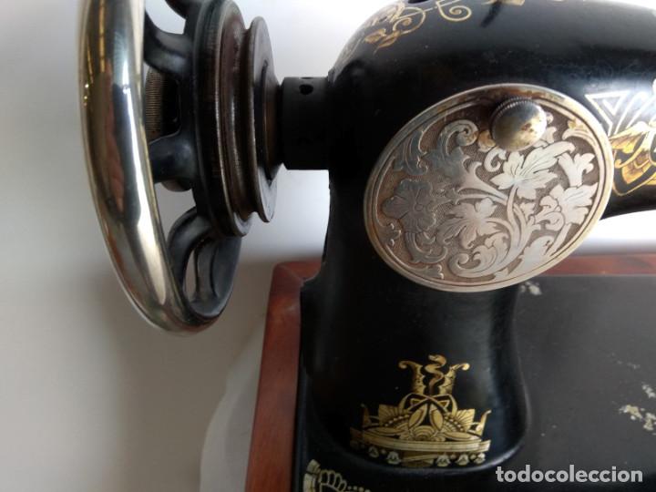 Antig&uuml;edades: MAQUINA DE COSER SINGER - Foto 5