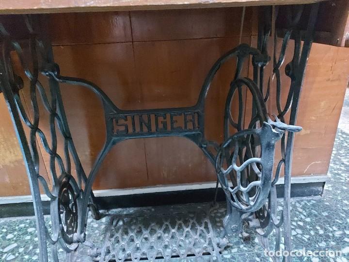 Antig&uuml;edades: M&aacute;quina de coser - Foto 3