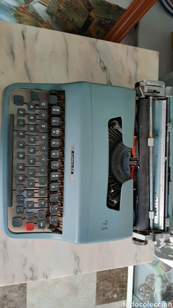 Antig&uuml;edades: MAQUINA escribir OLIVETTI letra 32 funciona - Foto 1