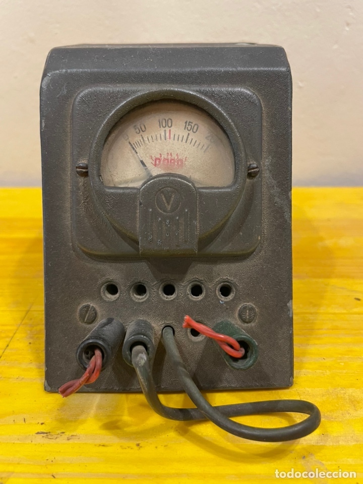 Antig&uuml;edades: Volt&iacute;metro modelo ISZ - Foto 1