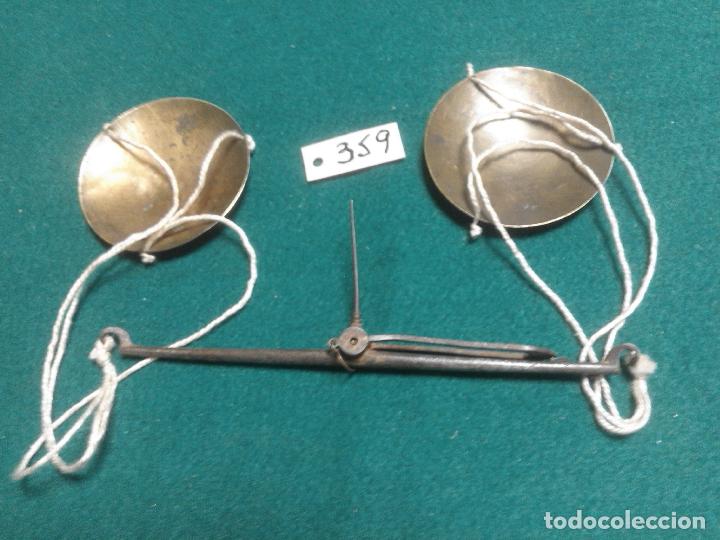 Antig&uuml;edades: ANTIGUA BALANZA DE PESAR MONEDAS - Foto 1