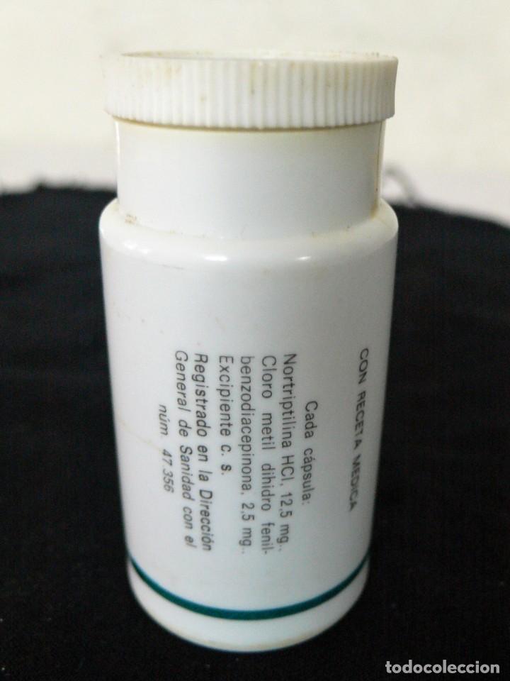 Antig&uuml;edades: LOTE CUATRO BOTES MEDICAMENTOS -VAC&Iacute;OS- - Foto 8