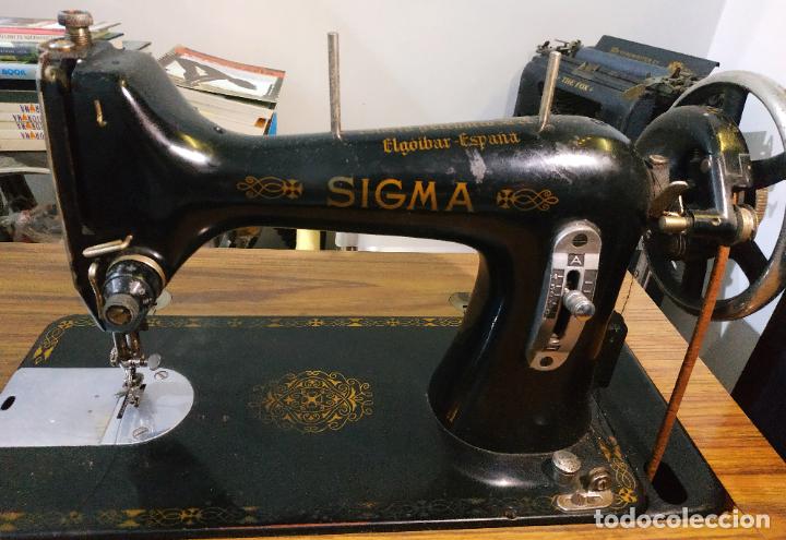 Antig&uuml;edades: M&Aacute;QUINA DE COSER SIGMA CON MUEBLE. - Foto 4