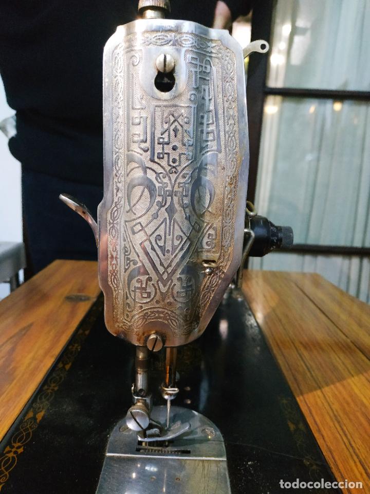 Antig&uuml;edades: M&Aacute;QUINA DE COSER SIGMA CON MUEBLE. - Foto 9