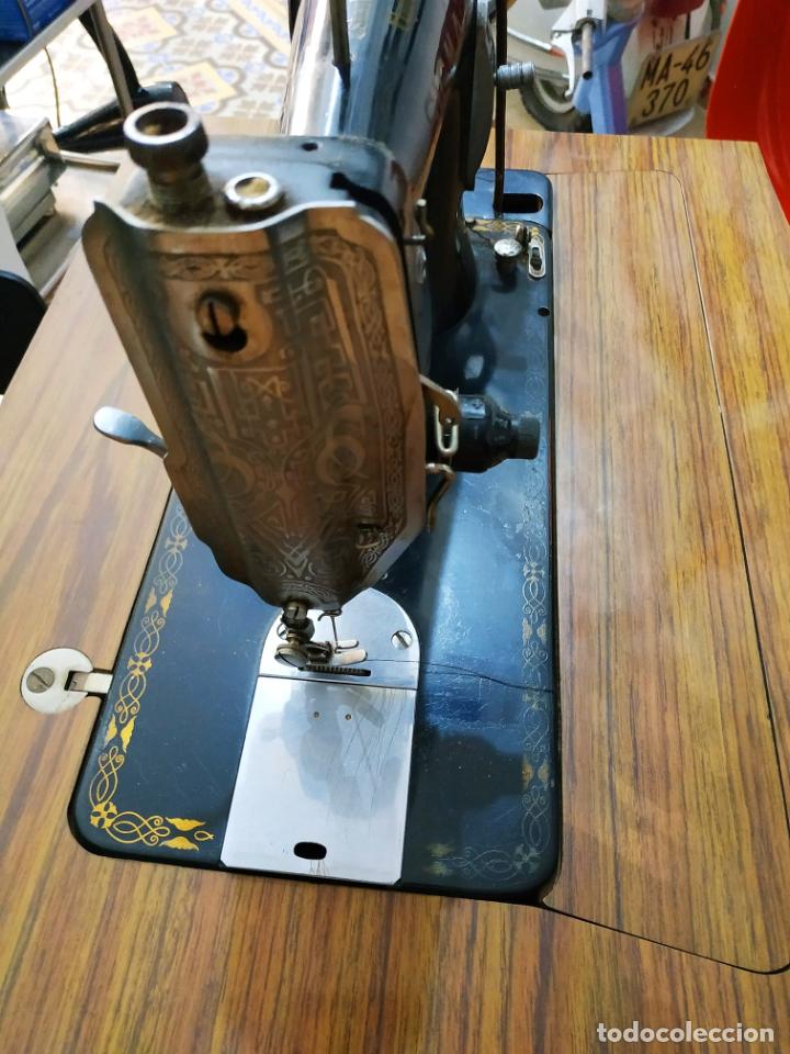 Antig&uuml;edades: M&Aacute;QUINA DE COSER SIGMA CON MUEBLE. - Foto 10