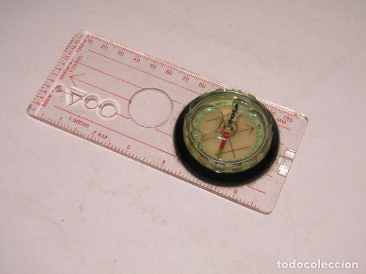 Antig&uuml;edades: Antiguo Instrumento de Medici&oacute;n con Br&uacute;jula - Foto 1