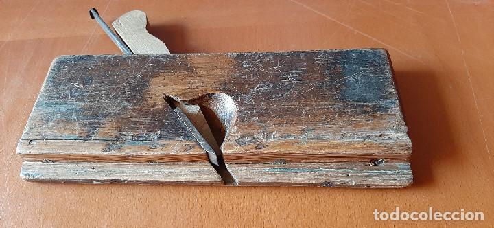 Antig&uuml;edades: ANTIGUO CEPILLO DE MADERA MACHIEMBRAR. - Foto 1
