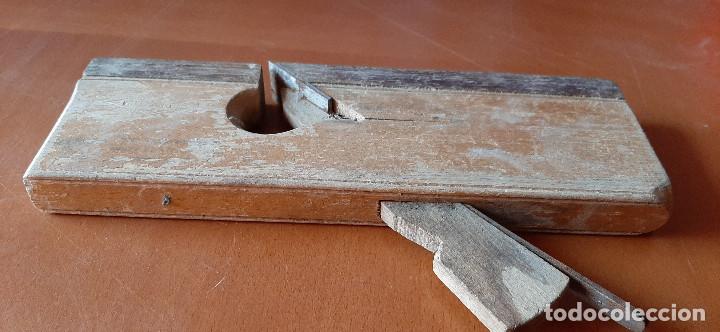 Antig&uuml;edades: CEPILLO ANTIGUO DE MADERA - Foto 4