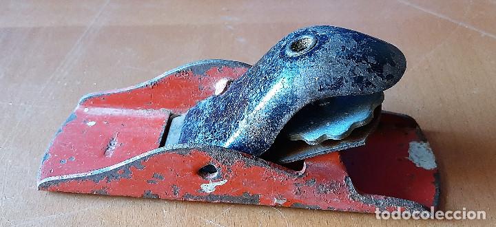 Antig&uuml;edades: CEPILLO ANTIGUO MET&Aacute;LICO. - Foto 2