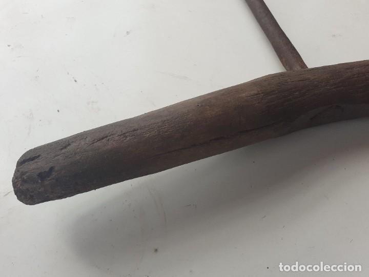 Antig&uuml;edades: Taladro de plantar a suelo - Foto 4