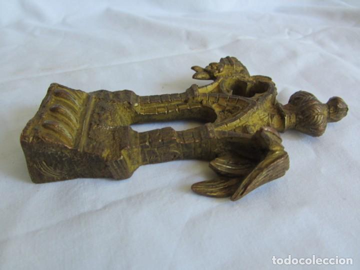 Antig&uuml;edades: Aplique pieza de bronce dorado arco g&oacute;tico - Foto 4