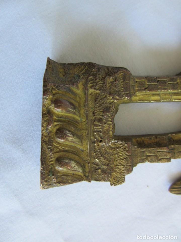 Antig&uuml;edades: Aplique pieza de bronce dorado arco g&oacute;tico - Foto 7