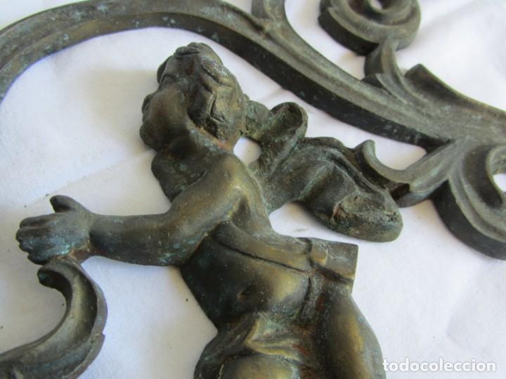 Antig&uuml;edades: Aplique de bronce con angelito - Foto 3