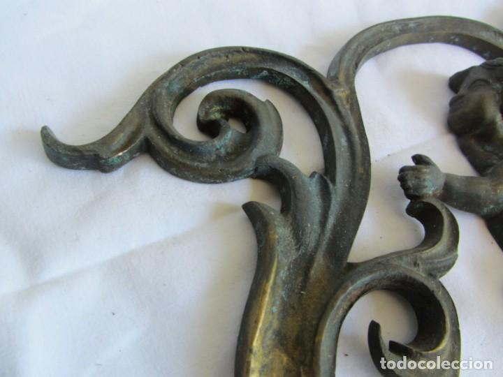 Antig&uuml;edades: Aplique de bronce con angelito - Foto 4