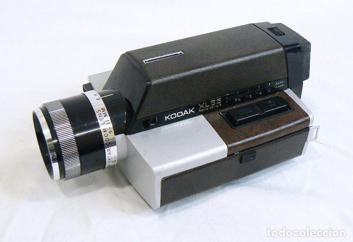 Antigüedades: Antigua cámara tomavistas de cine Kodak XL55 movie camera Super 8 - Foto 2 - 267660519