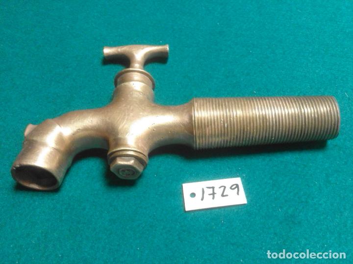Antig&uuml;edades: ANTIGUO GRIFO DE LATON PARA TONEL - Foto 1